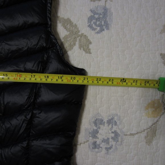 Eastern Mountain sports Down Vest W's L-XL - Picture 3 of 6